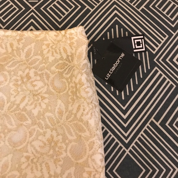 Liz Claiborne gold pencil skirt NWOT - Picture 3 of 4